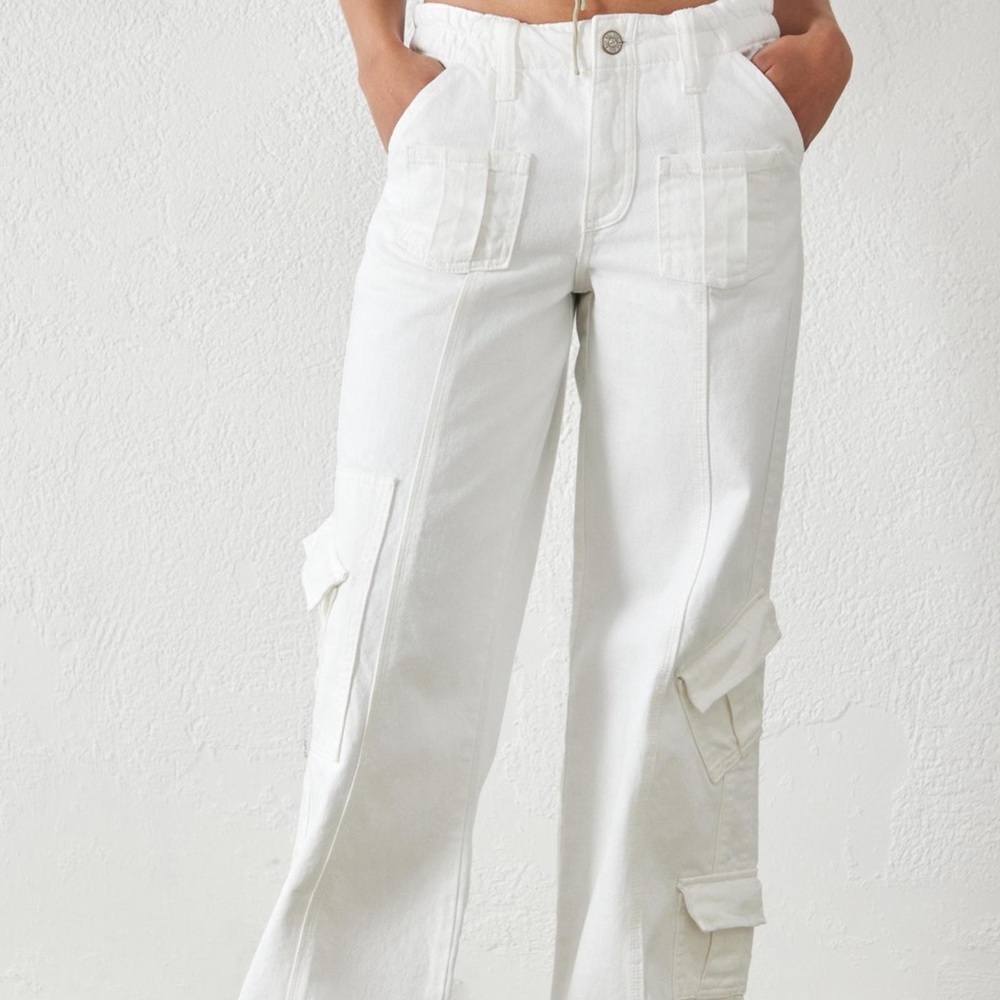 UO Y2k Cargo White Denim Jeans
